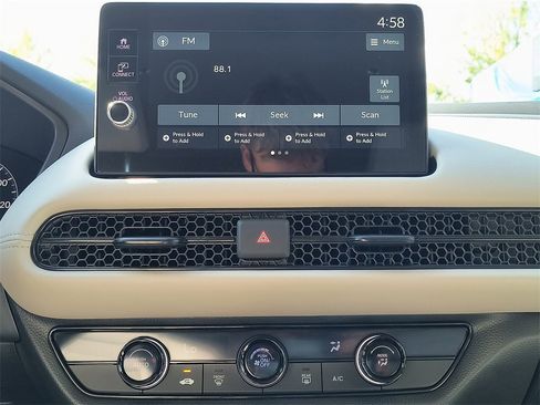 New 2026 Honda HR-V LX image 8