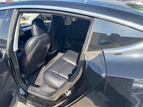 Used 2018 Tesla Model 3 Long Range RWD image 5