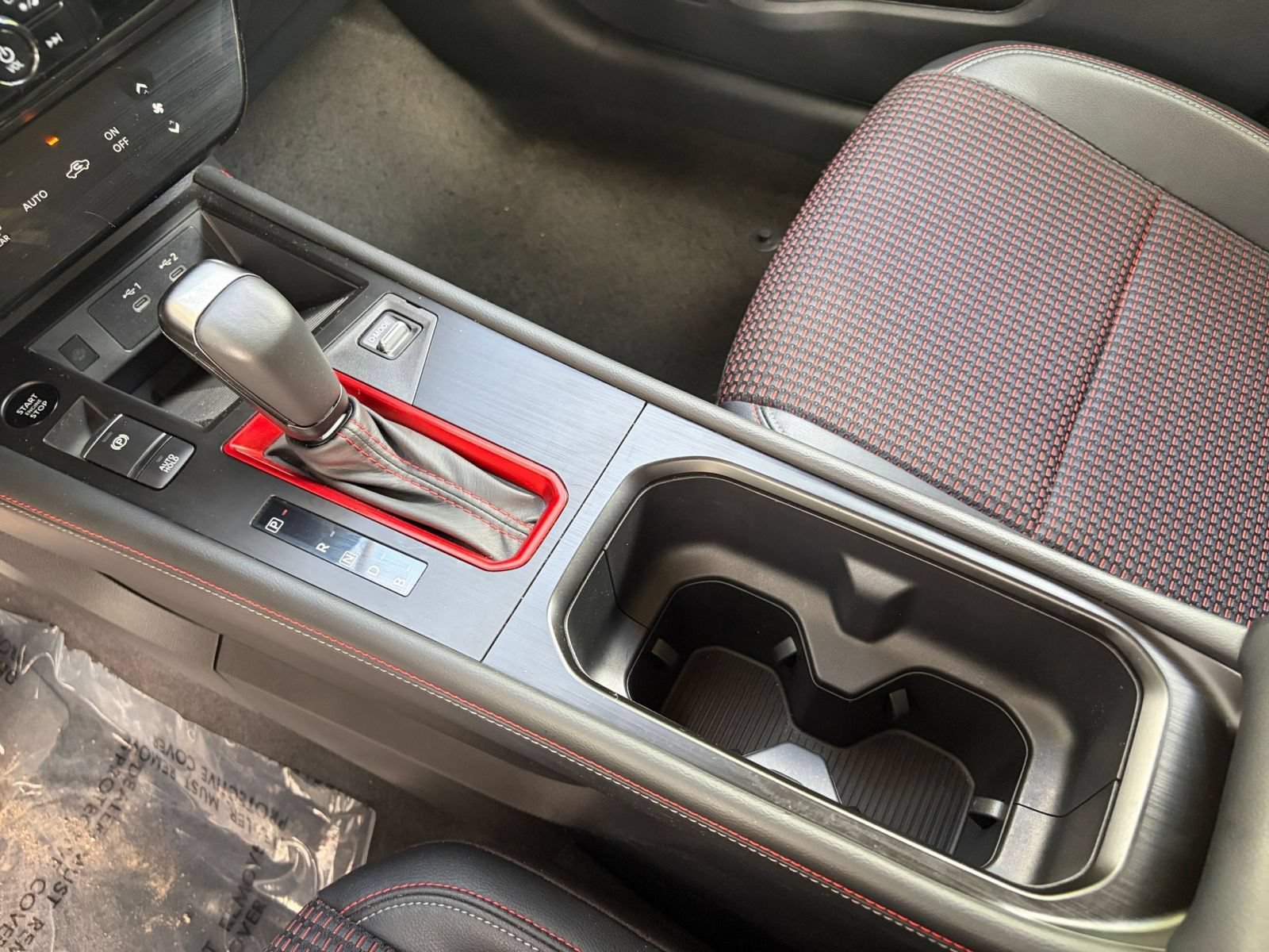 Used 2026 Nissan Kicks SR FWD image 39