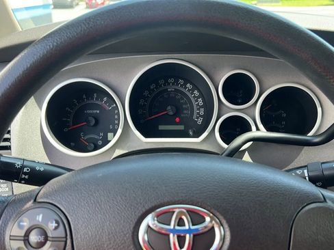 Used 2011 Toyota Tundra 4x4 Double Cab w/ Tow Pkg image 33
