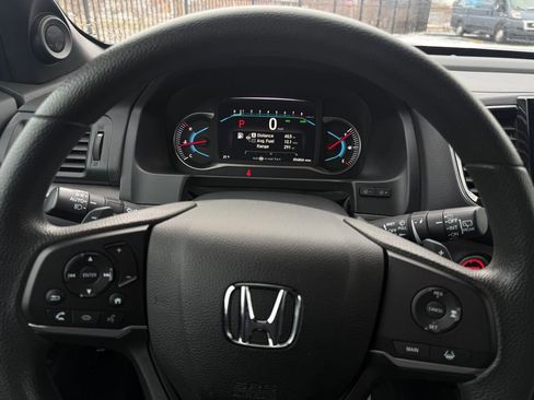 Used 2022 Honda Pilot Sport image 21