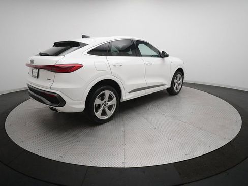 Used 2025 Audi Q5 Premium Plus w/ Premium Plus image 38