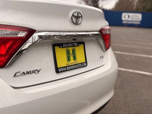Used 2016 Toyota Camry LE image 18