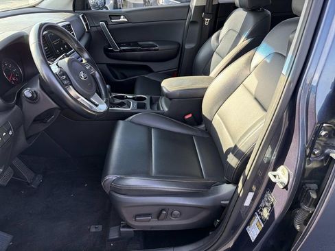 Used 2021 Kia Sportage EX image 28