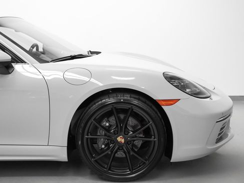 New 2025 Porsche 718 Cayman image 16