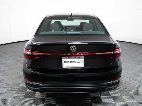 Used 2025 Volkswagen Jetta Sport FWD image 29