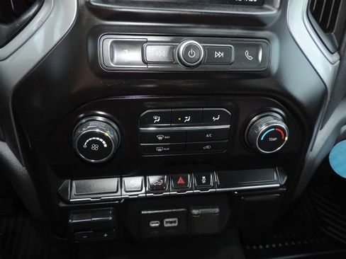 Used 2020 Chevrolet Silverado 1500 Custom Trail Boss w/ Custom Convenience Package image 26