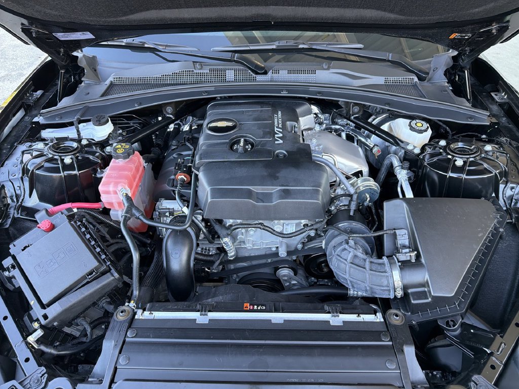 Certified 2022 Chevrolet Camaro LT w/ RS Package RWD image 30