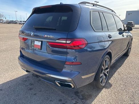 Used 2022 BMW X7 M50i image 7