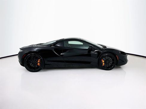Used 2025 McLaren Artura Spider image 4