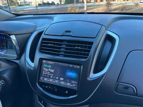 Used 2016 Chevrolet Trax LT w/ LT Convenience Package image 39