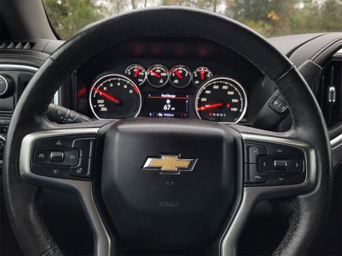 Used 2020 Chevrolet Silverado 1500 LT w/ Texas Edition image 18