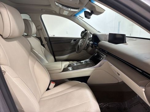 Used 2023 Genesis GV80 2.5T w/ Prestige 20" Package image 25