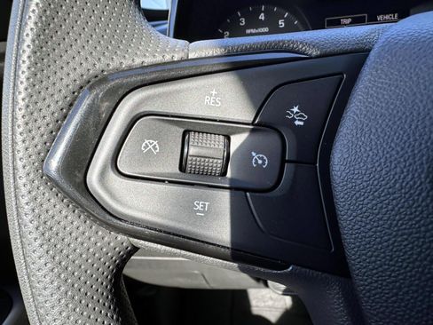Used 2024 Chevrolet Trax LS w/ LS Convenience Package FWD image 15