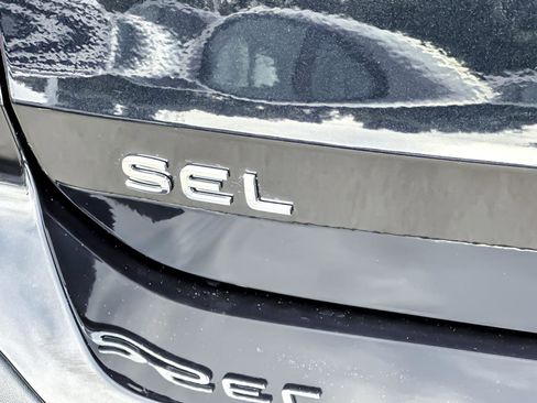 New 2026 Volkswagen Taos SEL image 26