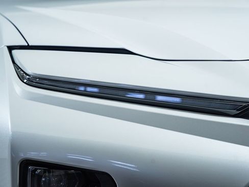 New 2026 Toyota Crown Signia image 14