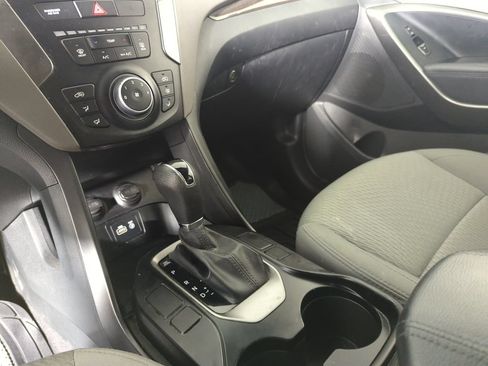 Used 2018 Hyundai Santa Fe Sport FWD image 19