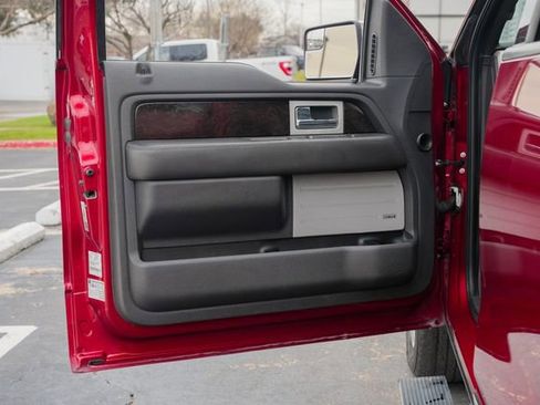 Used 2013 Ford F150 Platinum image 19