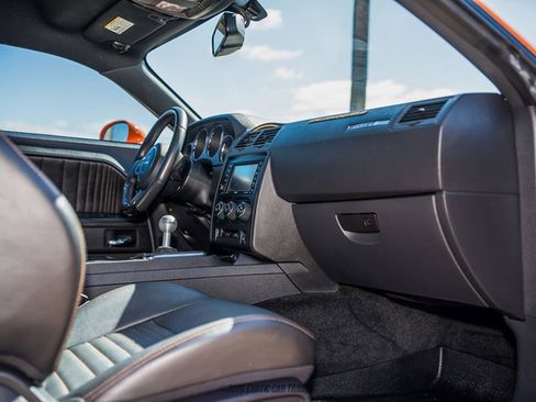Used 2014 Dodge Challenger R/T RWD image 24
