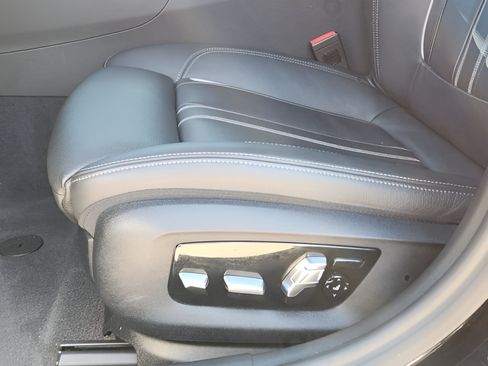 Used 2022 BMW M550i xDrive w/ Shadowloine Package AWD/4WD image 20