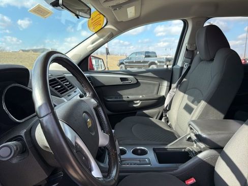Used 2012 Chevrolet Traverse LT image 26