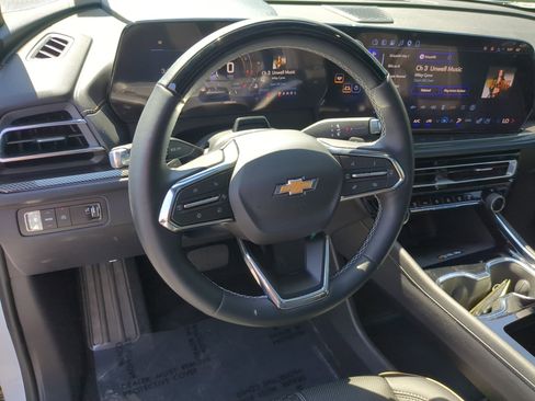Used 2026 Chevrolet Traverse High Country FWD image 18