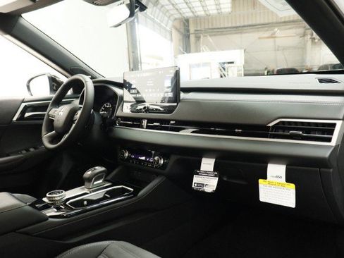 New 2026 Mitsubishi Outlander LE FWD image 17