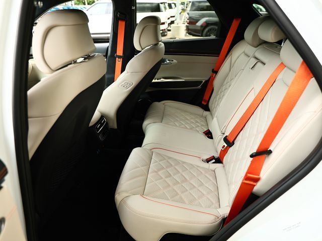 Certified 2026 Genesis GV70 3.5T Sport Prestige AWD/4WD image 27
