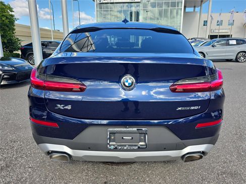 Certified 2022 BMW X4 xDrive30i w/ Convenience Package image 4