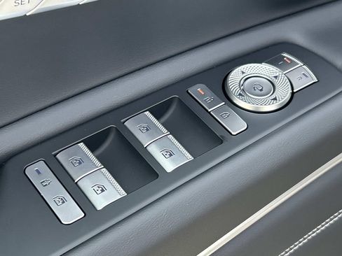 New 2027 Genesis GV80 2.5T Prestige AWD/4WD image 18