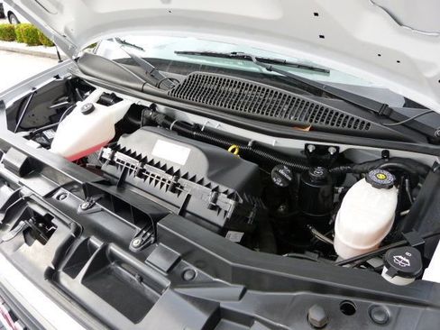 Used 2023 GMC Savana 2500 w/ Driver Convenience Package image 10