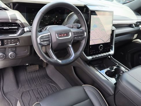 Certified 2026 GMC Yukon Elevation w/ LPO, Floor Liner Package RWD image 12