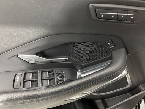 Used 2020 Jaguar E-PACE SE image 32