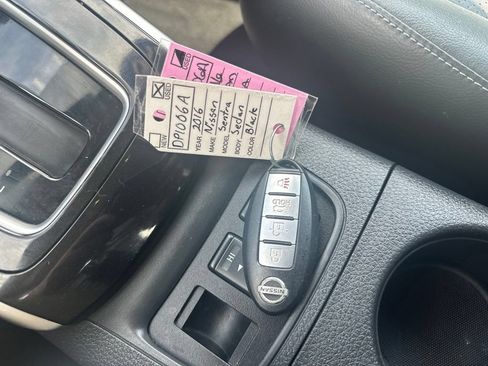 Used 2016 Nissan Sentra SL FWD image 34