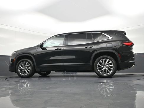 Used 2025 Buick Enclave Preferred w/ Power Package FWD image 24