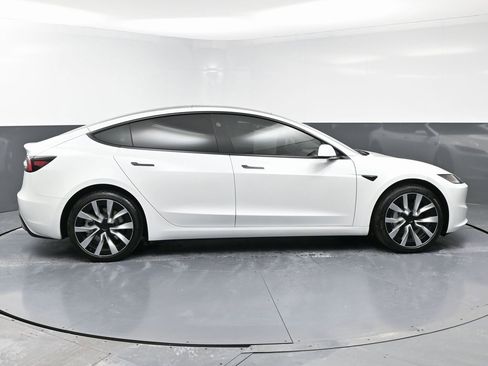 Used 2025 Tesla Model 3 Long Range image 7