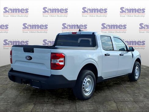 New 2025 Ford Maverick XL image 5