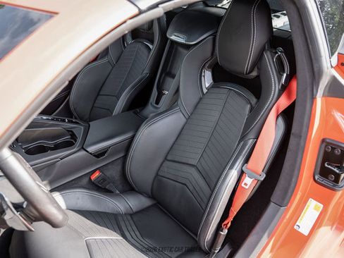 Used 2024 Chevrolet Corvette Stingray Premium Cpe w/ Z51 Performance Package RWD image 39