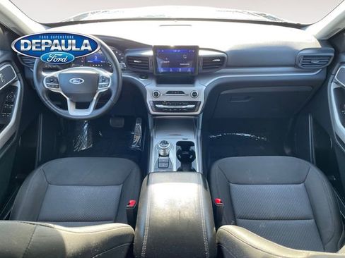 Used 2022 Ford Explorer XLT image 13