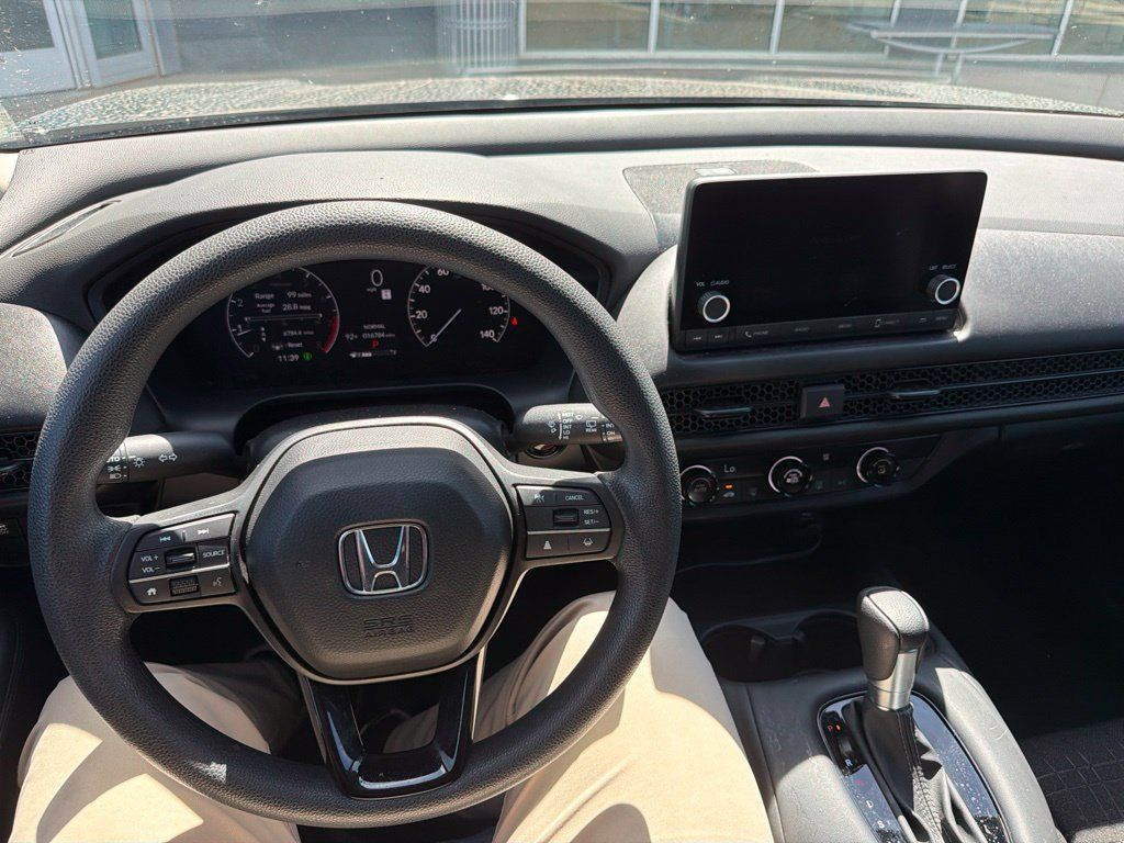 Certified 2024 Honda HR-V LX image 17