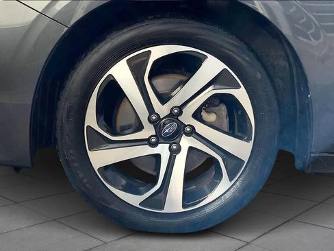 Used 2021 Subaru Legacy Limited image 9