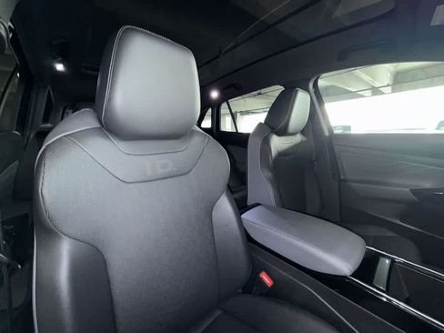 Used 2023 Volkswagen ID.4 Pro S RWD image 27