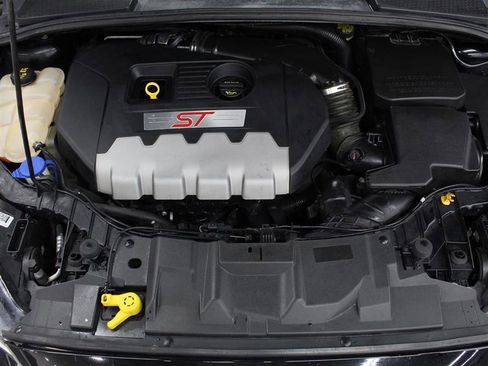 Used 2016 Ford Focus ST w/ Equipment Group 402A image 20