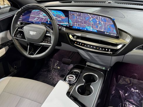 New 2026 Cadillac Lyriq Sport AWD/4WD image 4
