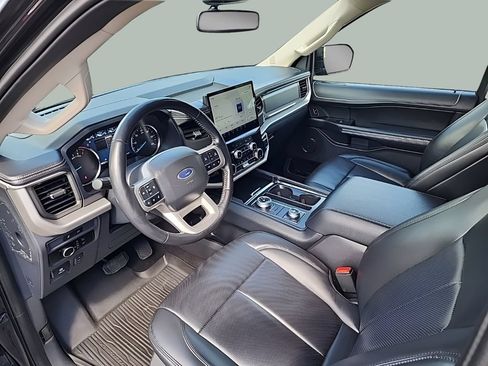 Used 2024 Ford Expedition XLT AWD/4WD image 10
