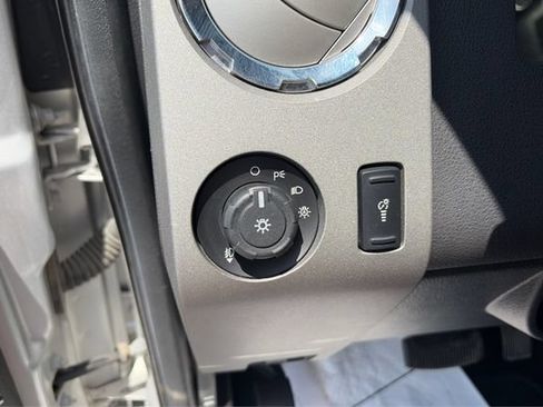Used 2011 Ford F350 Lariat w/ Lariat Ultimate Pkg AWD/4WD image 17