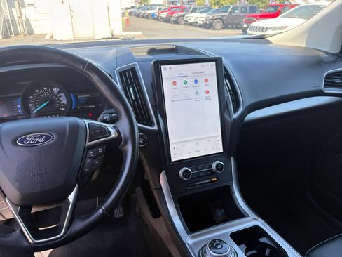 Used 2024 Ford Edge SEL AWD/4WD image 17