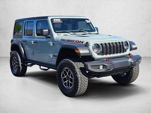 Used 2024 Jeep Wrangler Unlimited Rubicon w/ Technology Group AWD/4WD image 3