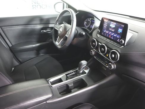 Certified 2020 Nissan Sentra SV image 29