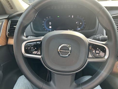 Certified 2024 Volvo XC90 B5 Plus image 28